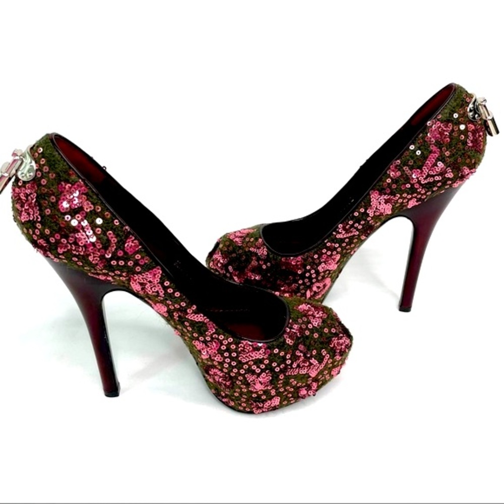 Louis Vuitton ’Oh Really!’ Pink Sequin Pumps